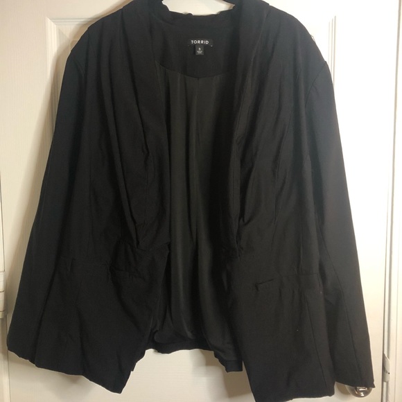Torrid Plus Size Chic Cutaway Stretch Blazer Black #10425350 Size 3X - Picture 4 of 14